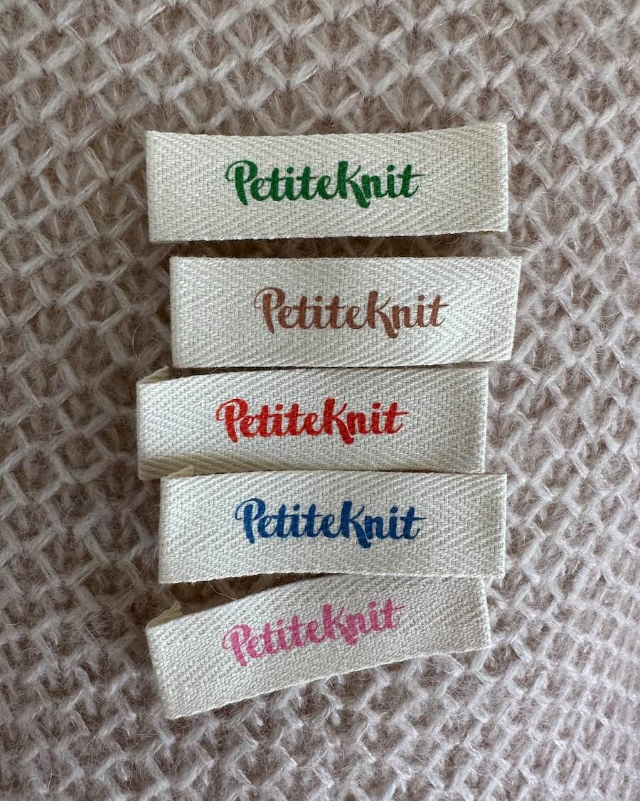 PetiteKnit Label farbig