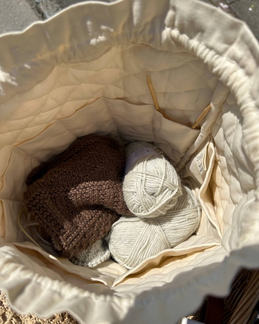  PetiteKnit Get your Knit Together Bag  -  Praline Seersucker